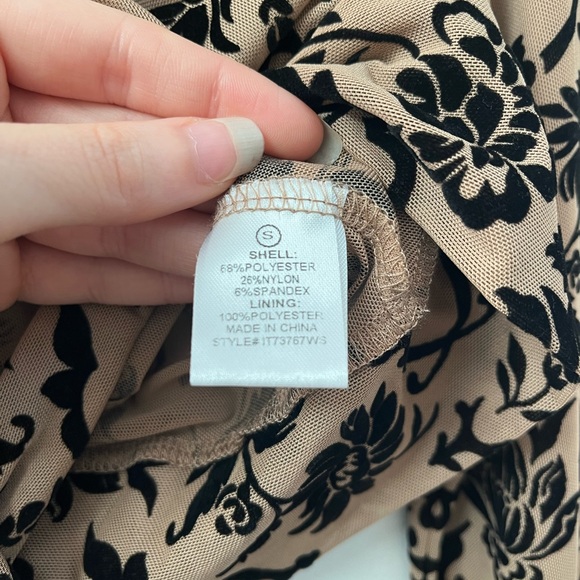 Wrap around cropped top - Picture 6 of 6